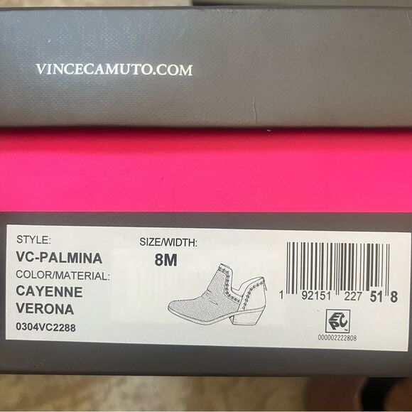 Vince Camuto NIB Palmina Cayenne Perforated Shootie Size 8M - Picture 2 of 4